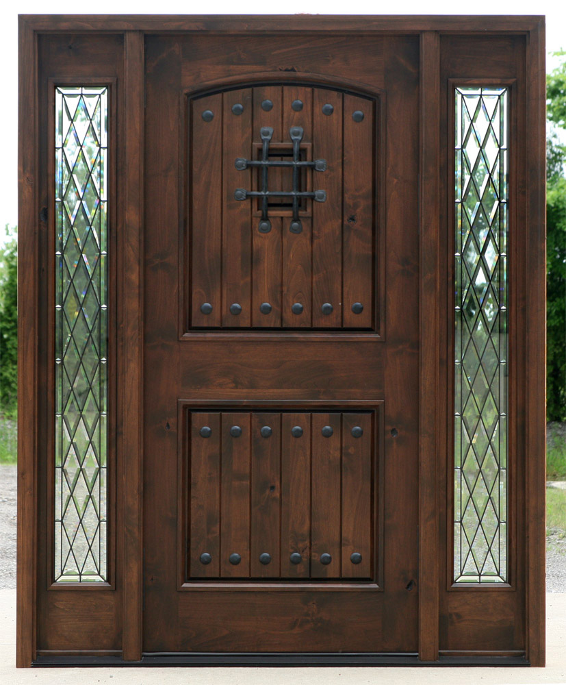 CL-36109 SW83, Rustic Knotty Alder Entry Door with 2 SW-100 Full Length Sidelights with Chateau Glass