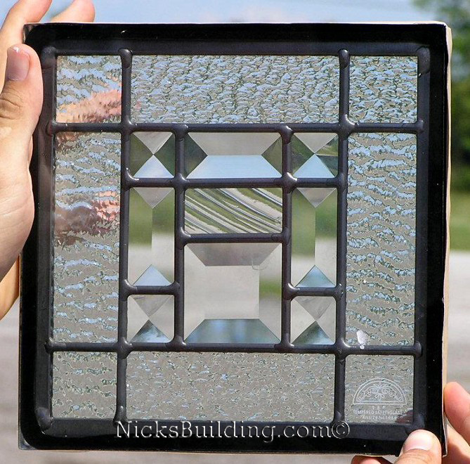 Art Glass Shaker Door Closeup