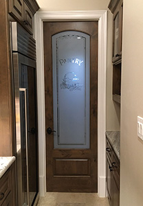 Arched Etched GLass Interior Pantry Door in Knotty Alder